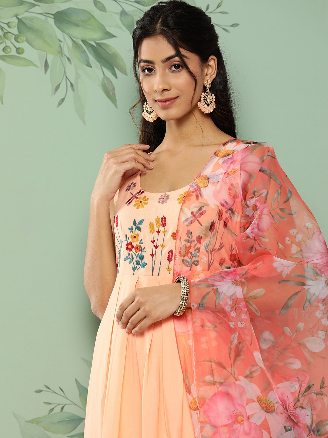 HERE&NOW Women Floral Yoke Design Pleated Thread Work Kurta with Trousers & Dupatta