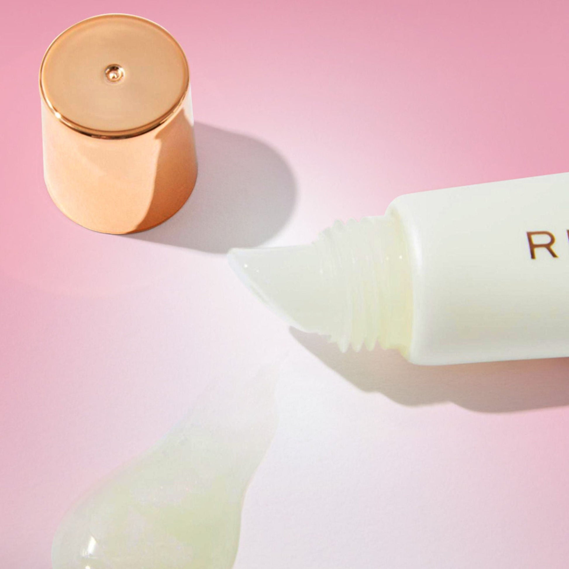 Makeup Revolution Juicy Peptide Lip Balm - Clear Ice