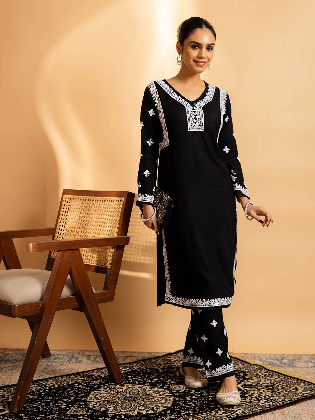HOUSE OF KARI Floral Embroidered Chikankari Kurta With Trouser 