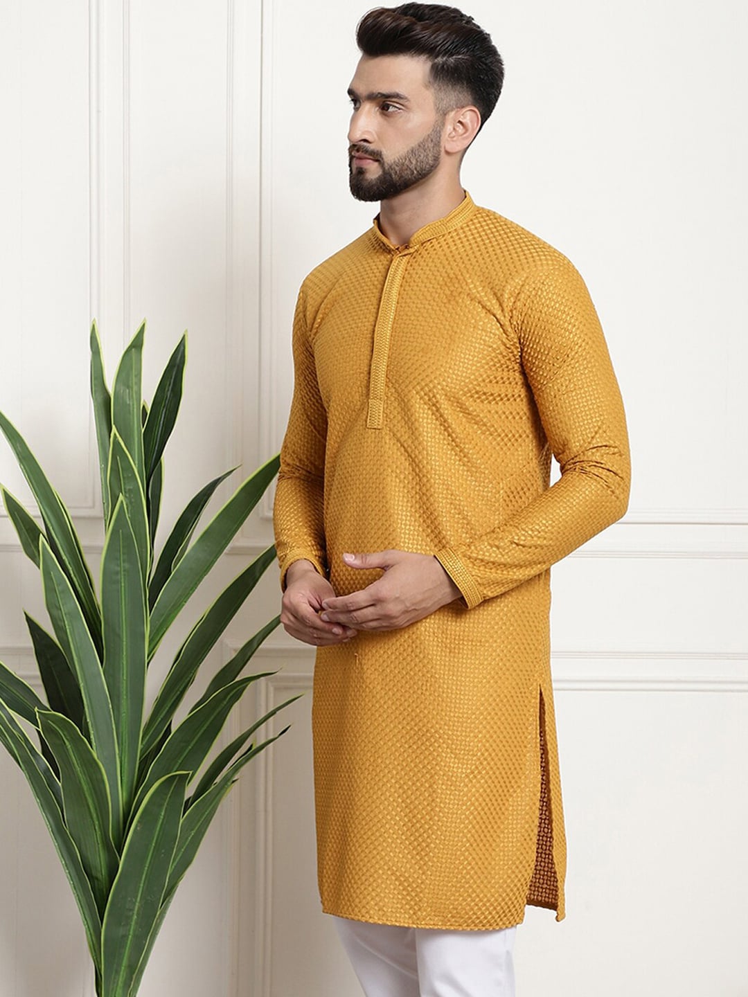Sojanya Geometric Embroidered Thread Work Pure Cotton Straight Kurta 