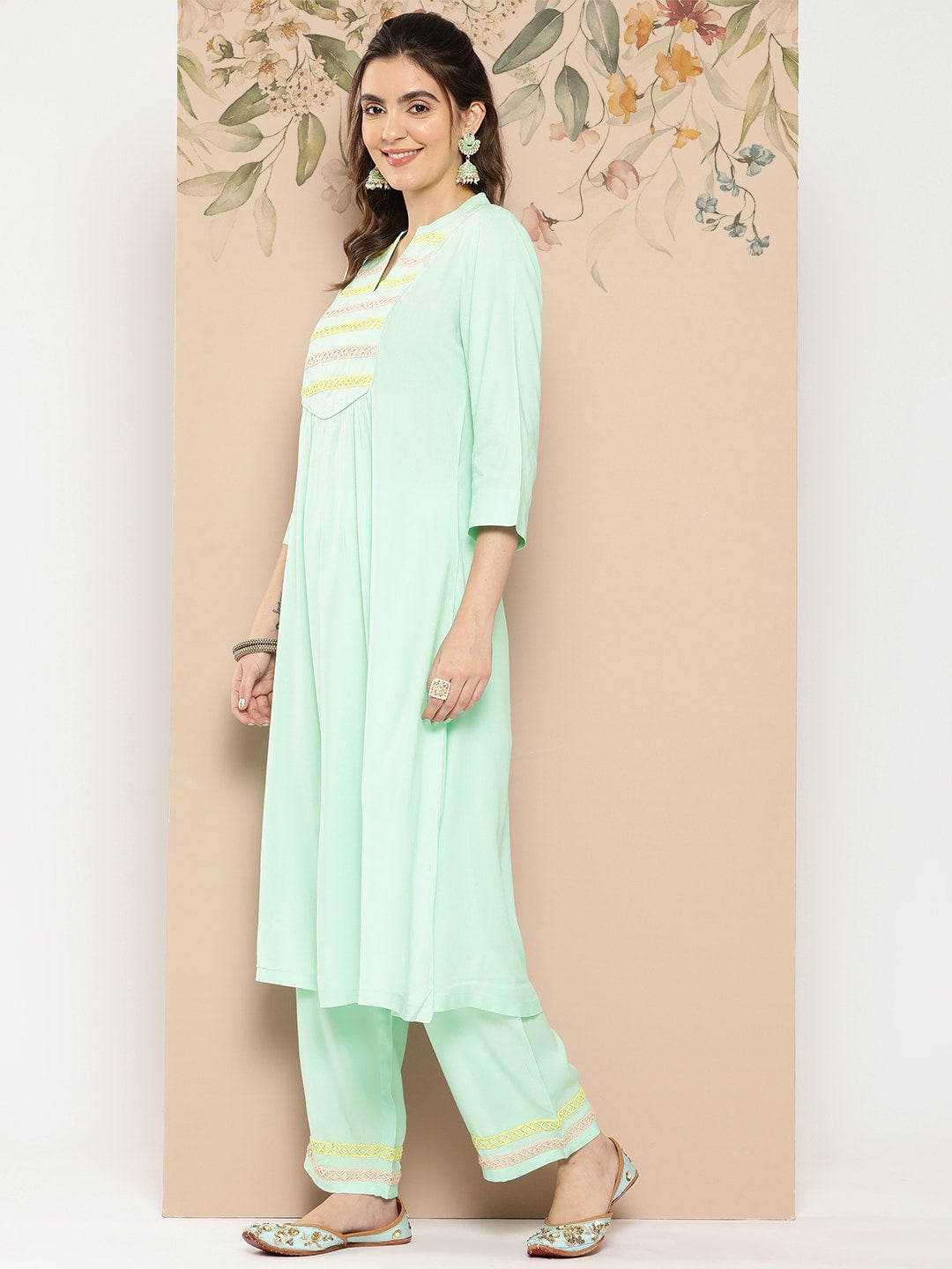HERE&NOW Women Yoke Design Kurta with Trousers & Dupatta