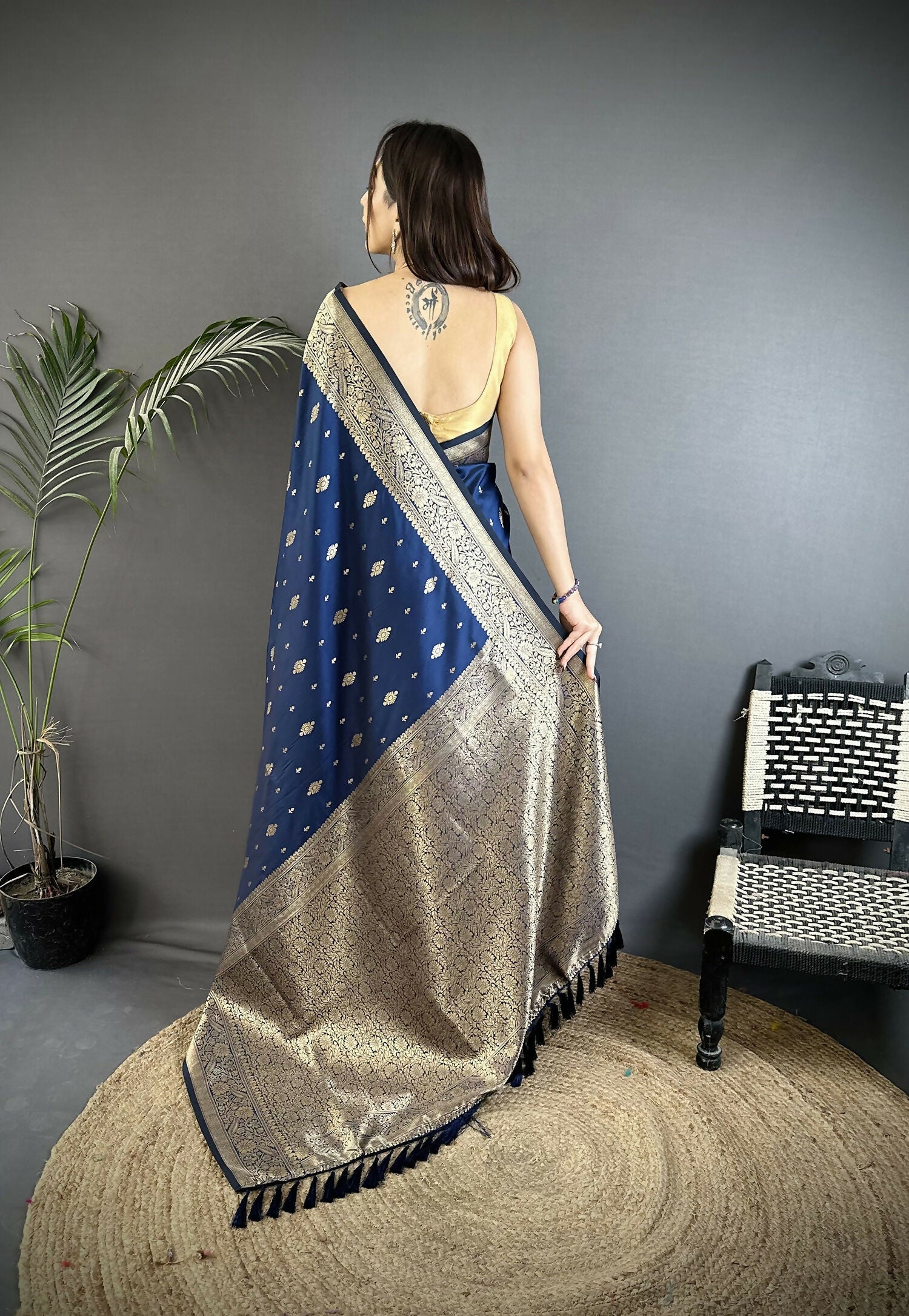 Joban Fashion Navy Blue Zari Weaving Motif Lichi Silk Banarasi Silk Saree