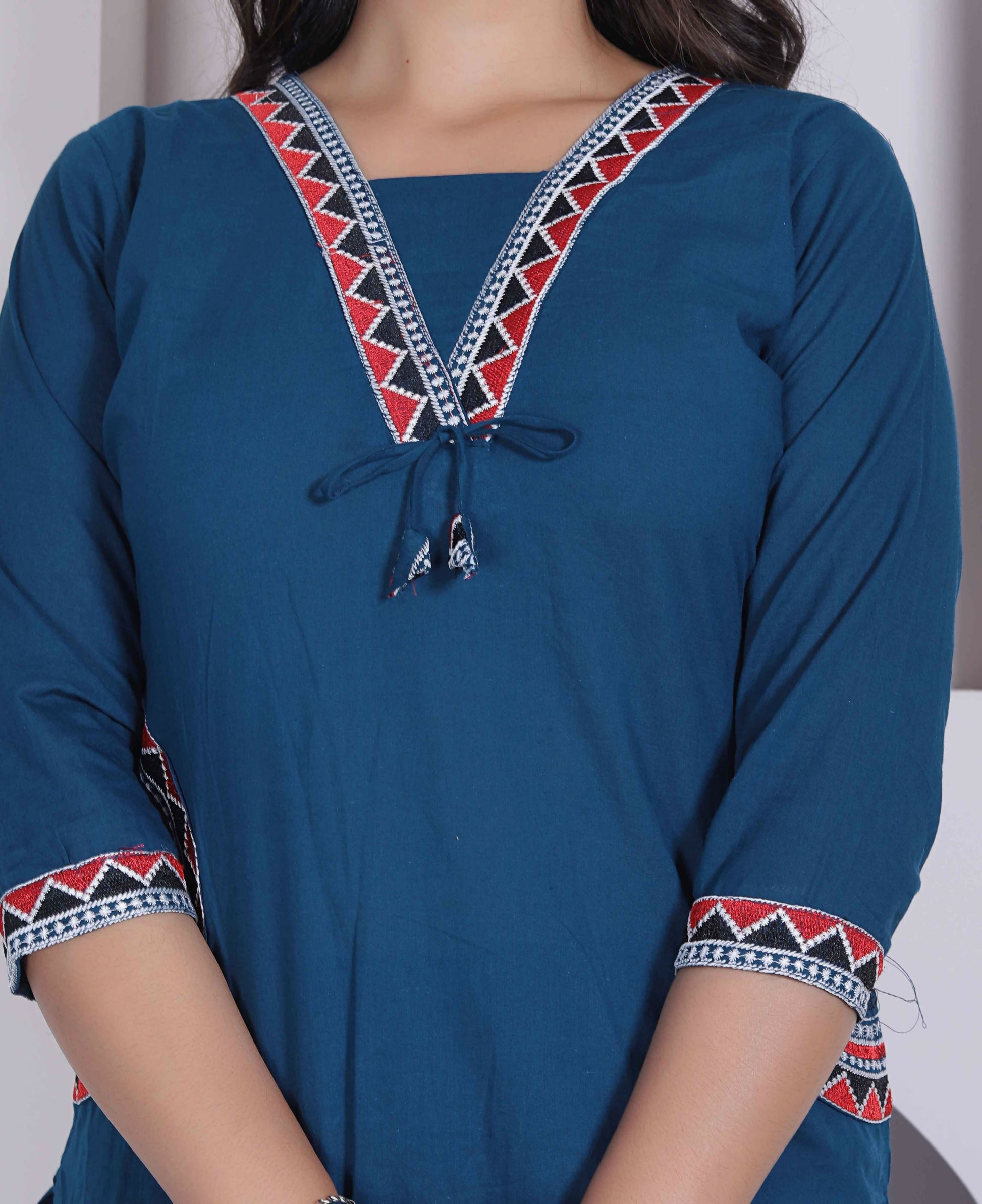 Miravan Womens Blue Straight Kurta With Palazzo Set