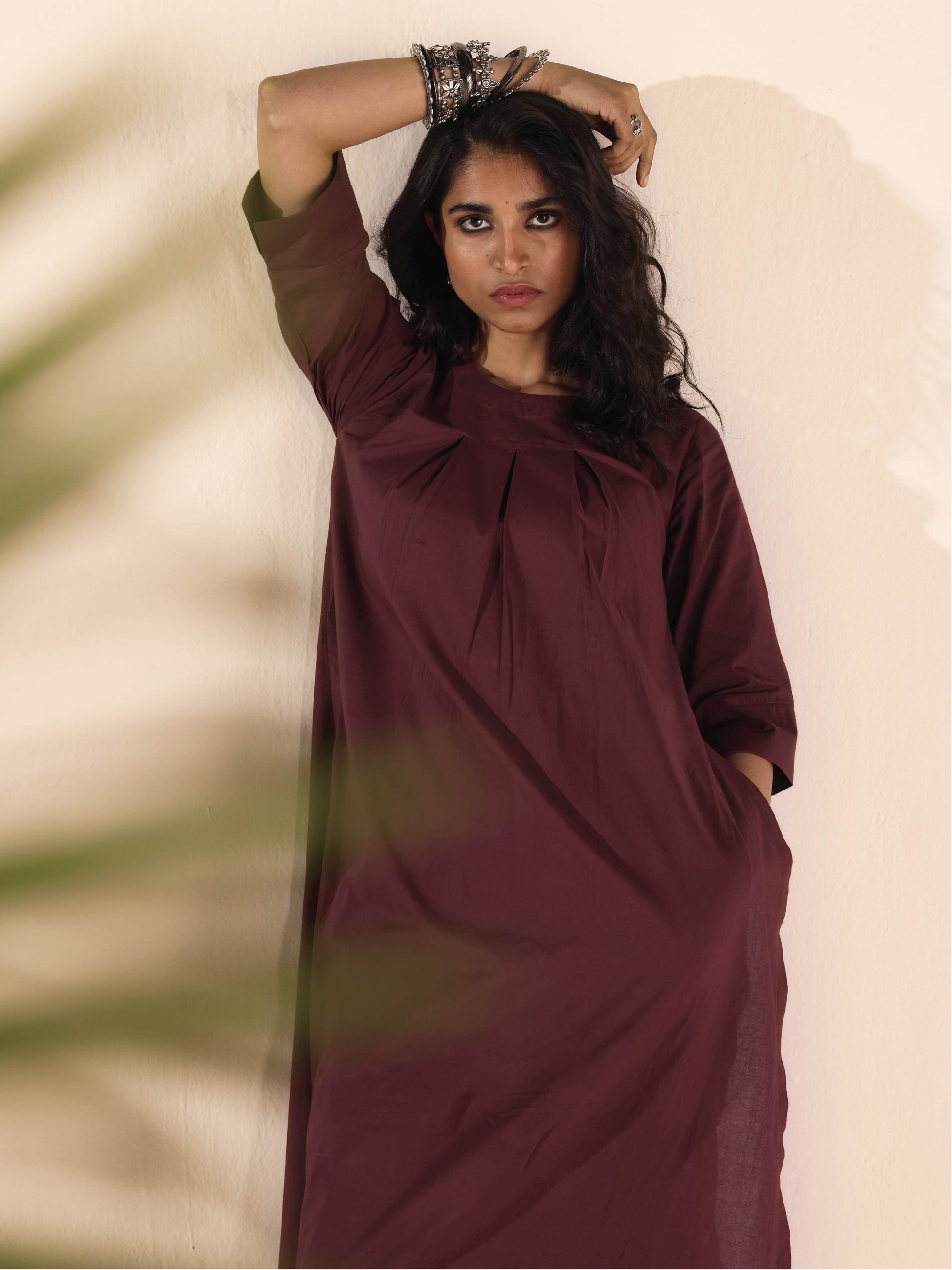 trueBrowns Maroon Cotton Ikat Slit Kurta Pant Set 