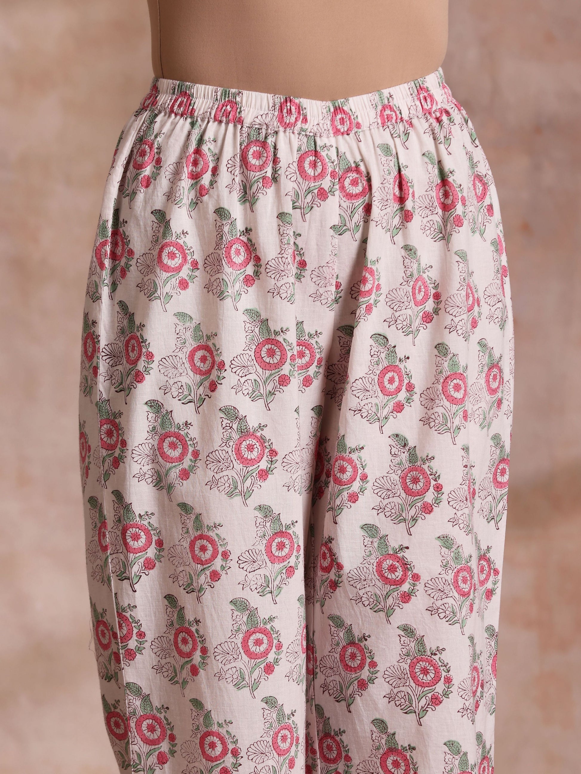 trueBrowns Pink Green Buta On White Block Print Cotton Slit Kurta Pant Set 