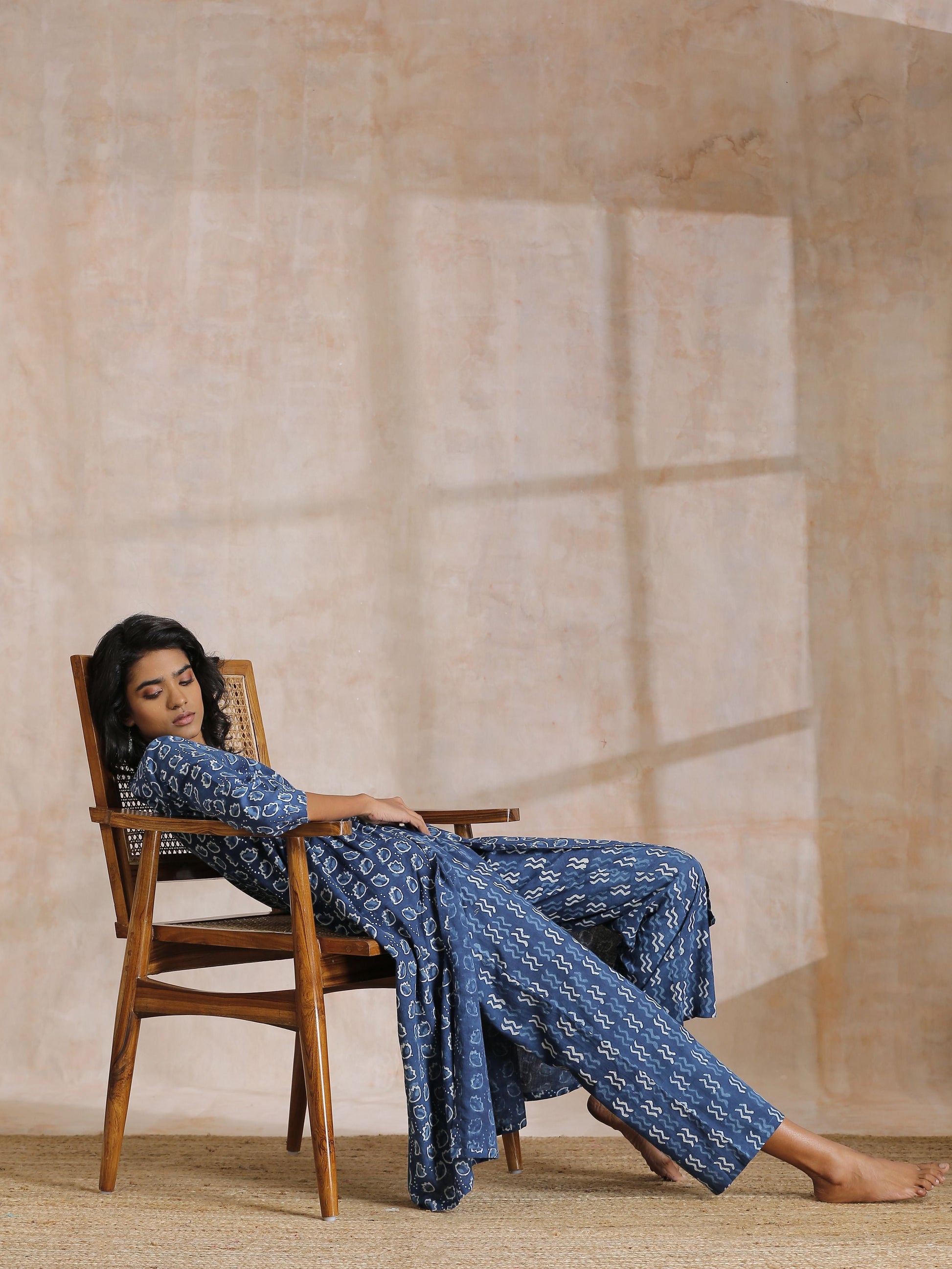 trueBrowns Indigo Dabu Floral Print Cotton Kurta Pant Set 