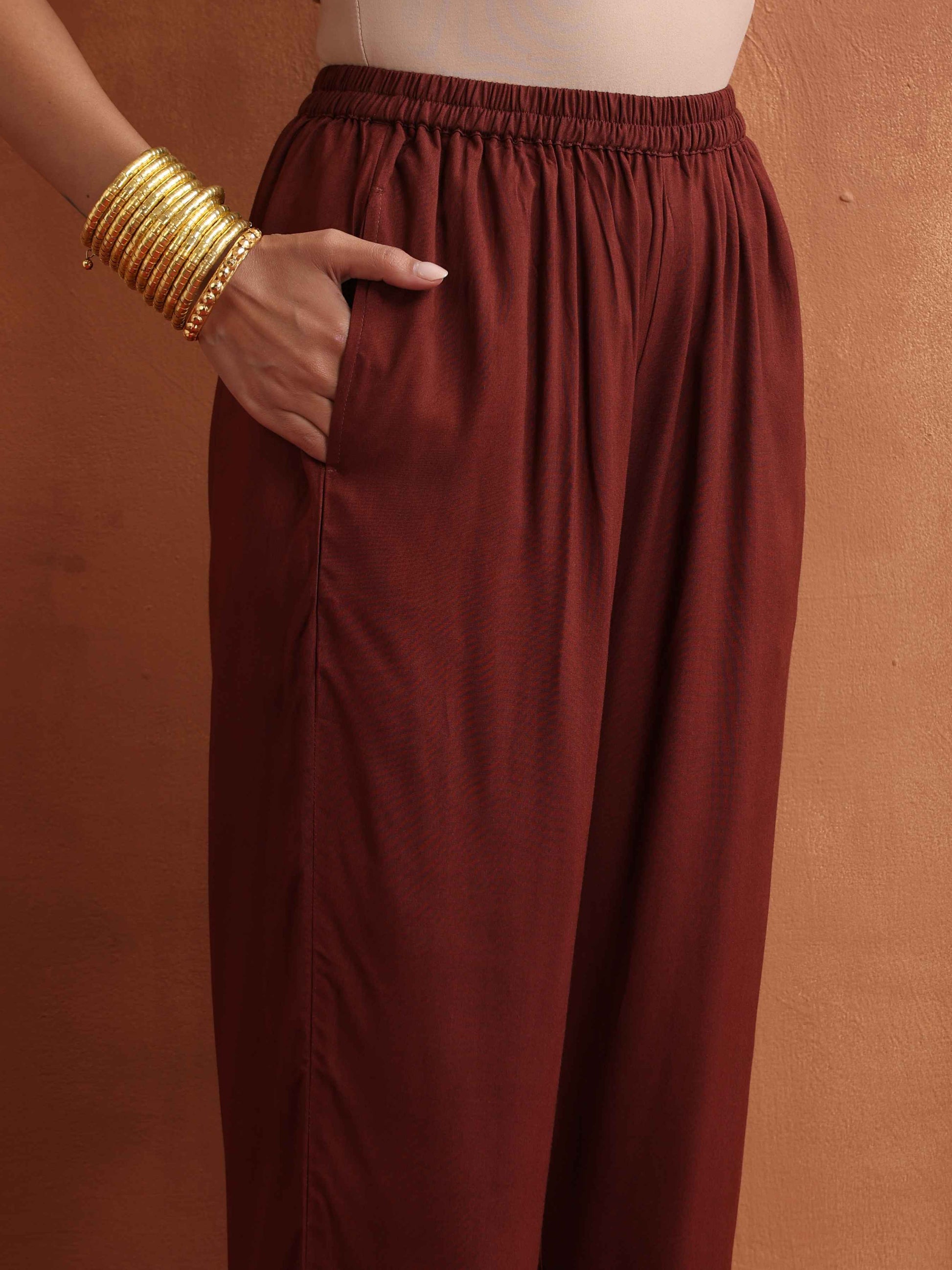 trueBrowns Cola Print Straight Kurta Set 