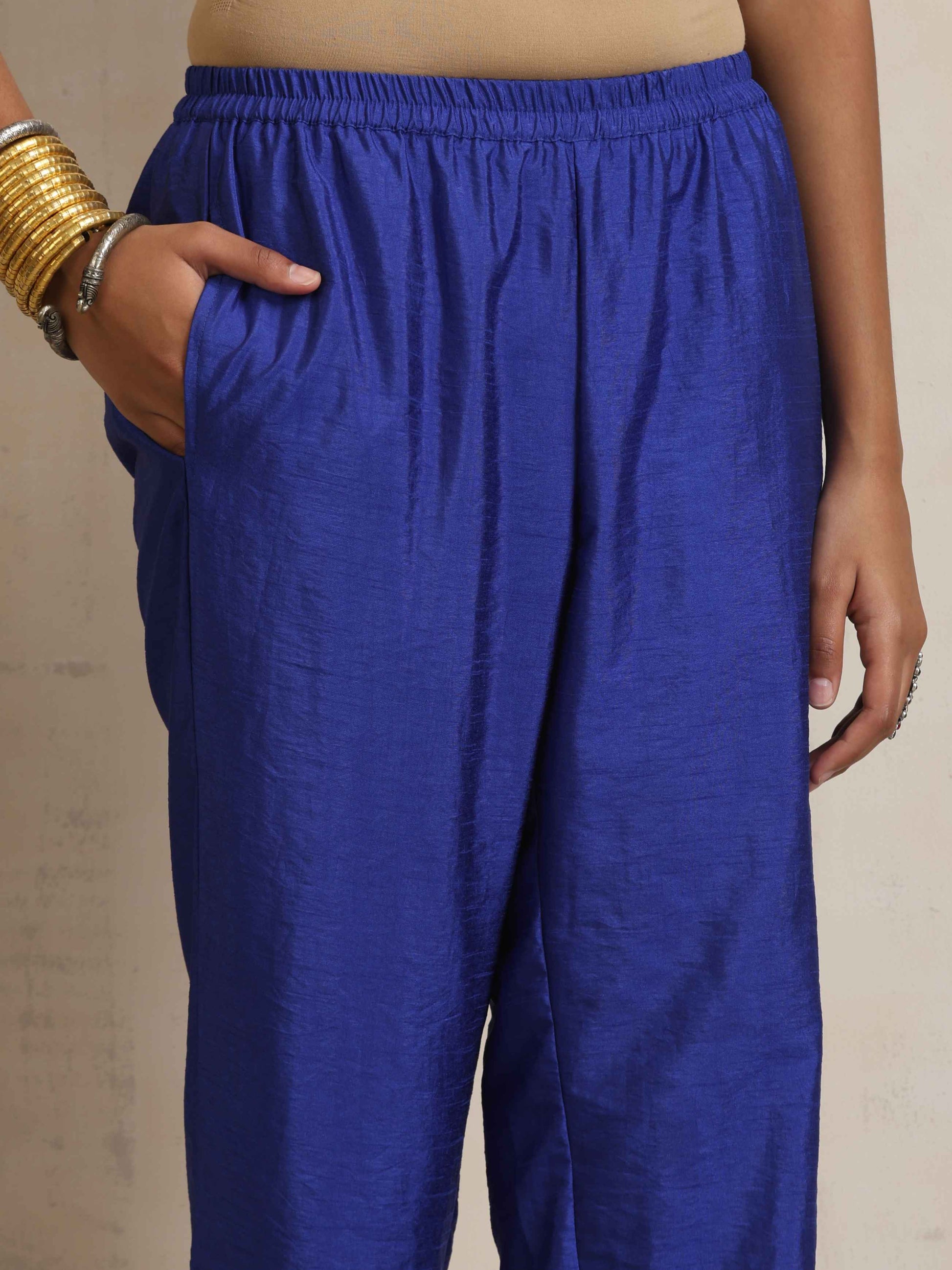 trueBrowns Blue Silk High Slit Kurta Set 