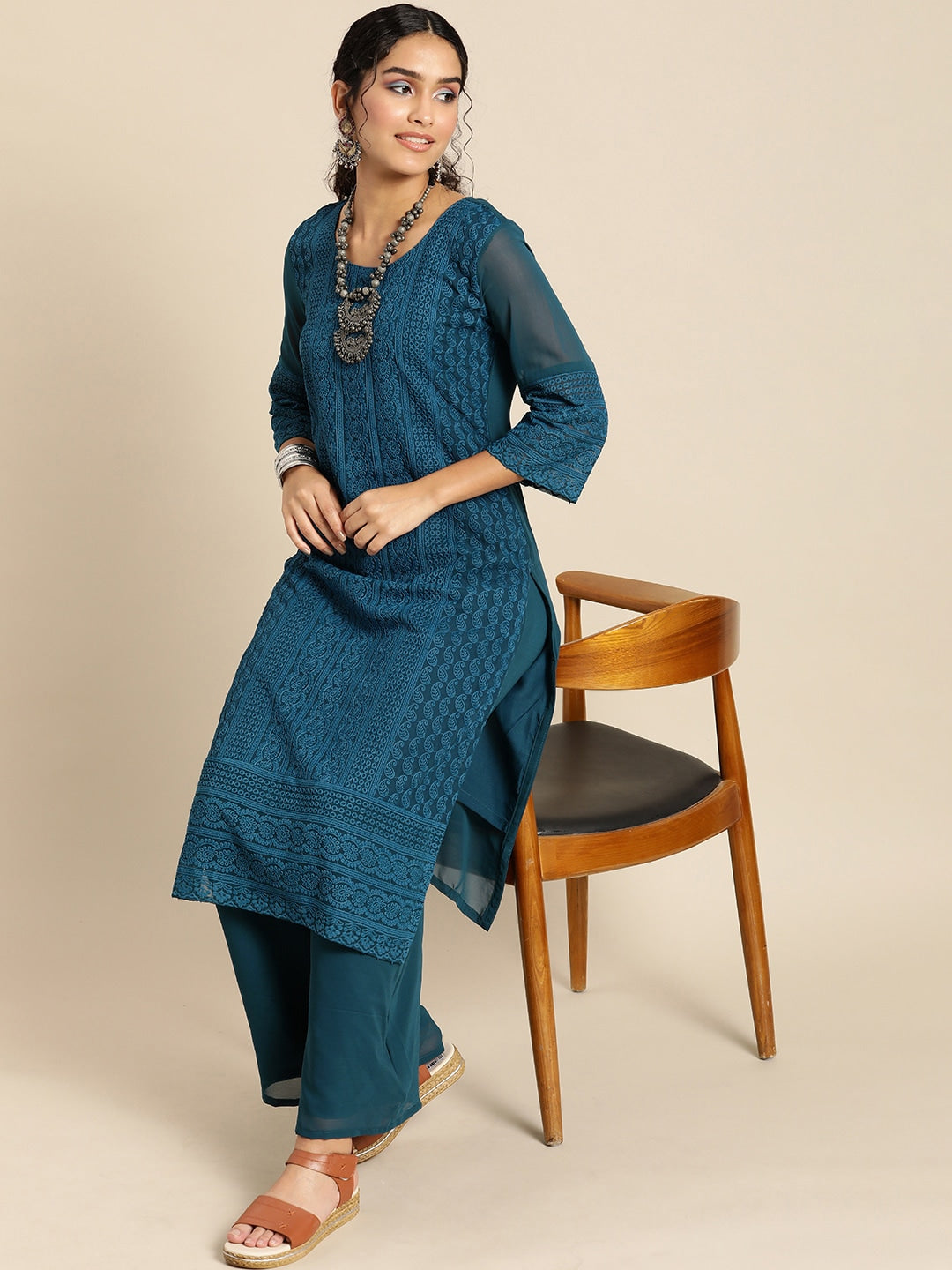 Sangria Women Teal Blue Ethnic Motifs Chikankari Kurta with Palazzos 