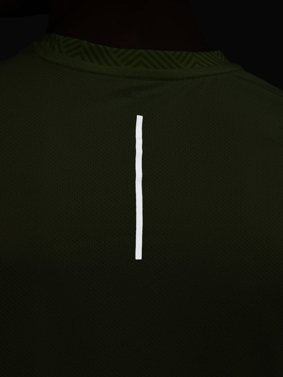 Alcis Men Printed Anti Static Slim Fit T-shirt 