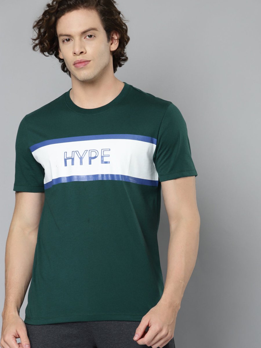 Alcis Men Green & White Typography Printed Slim Fit T-shirt 