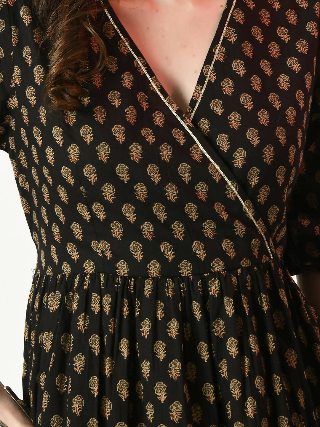Myshka Women's Black Floral Printed Empire Dress