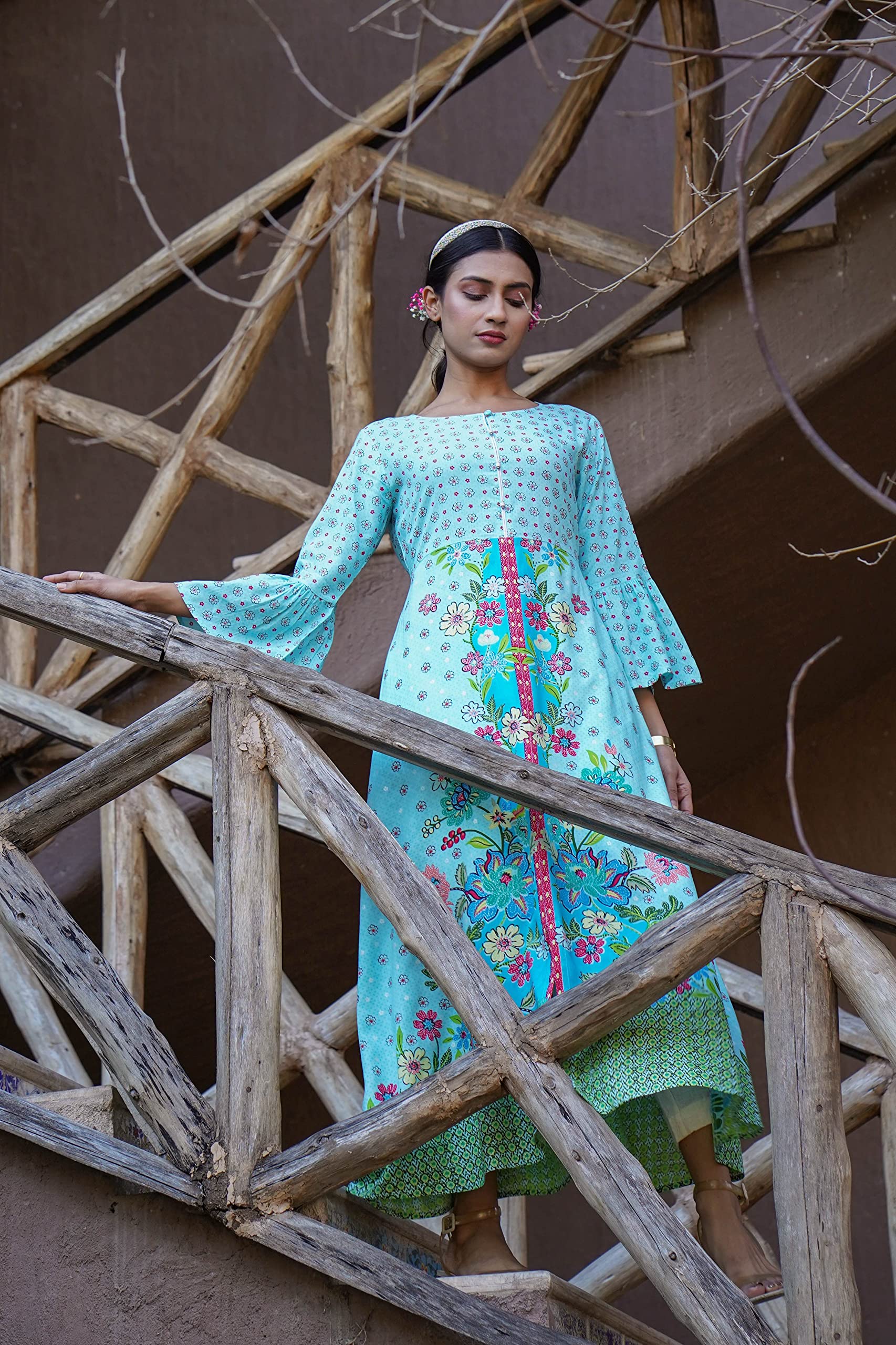 Juniper Women's Sky Blue Floral Printed Rayon Kurta With Buttons Closure At Back