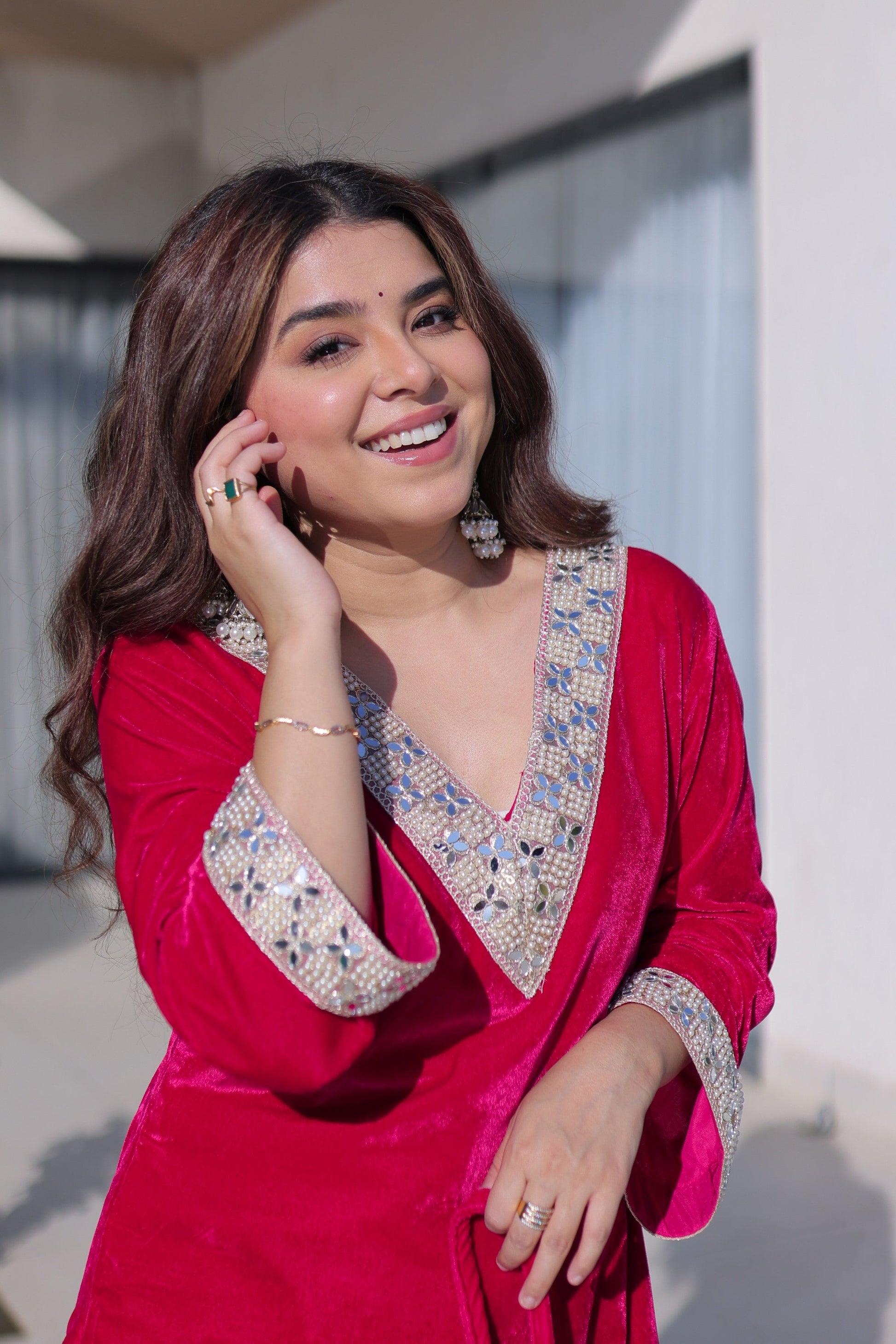 Lorenvalley Fashion Pink 9000 Velvet with Rich Zari Embroidered & Real Mirror Work Kurta Pant with Batwa