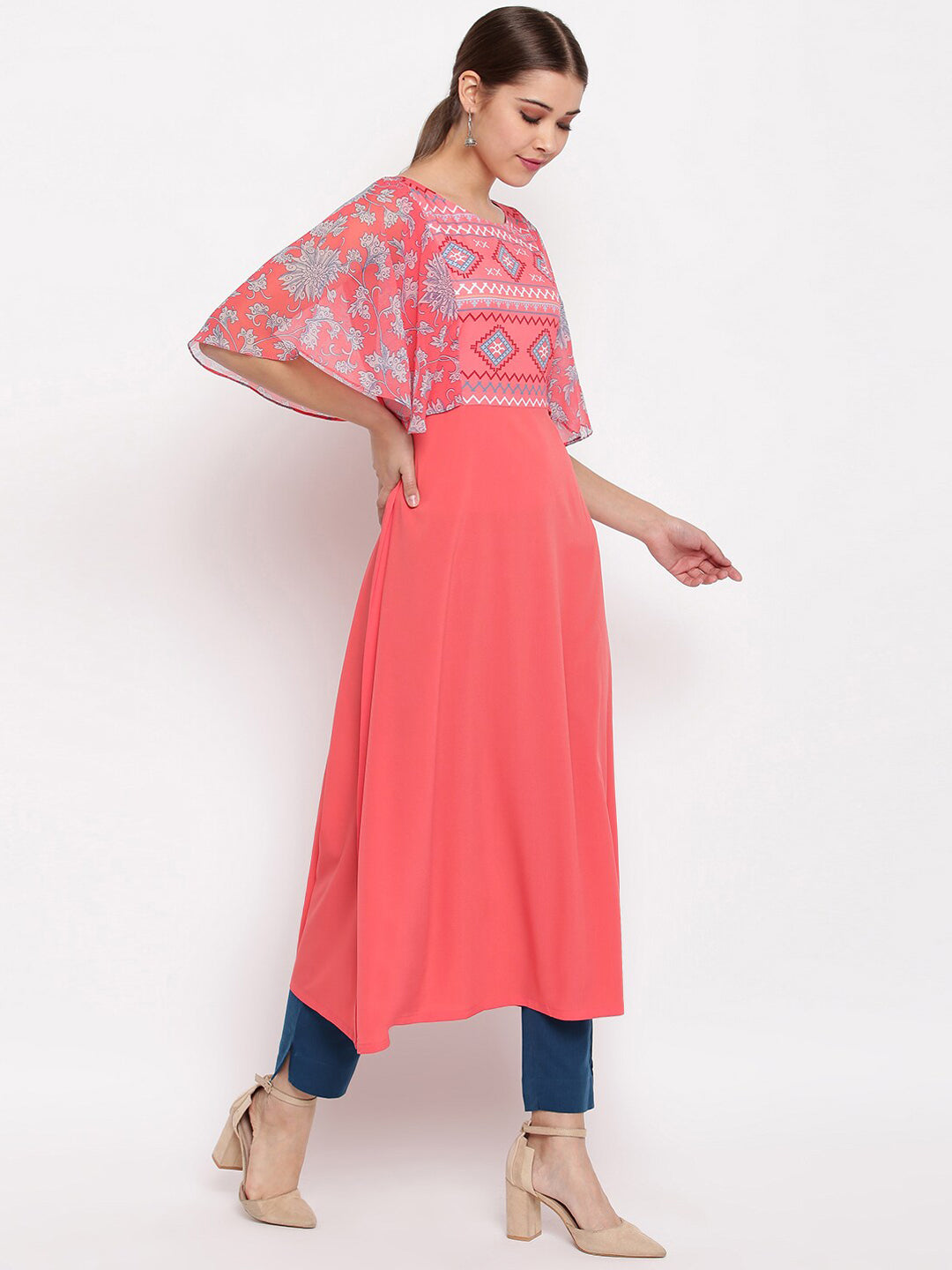 Janasya Women Coral Geometric Yoke Design Flared Sleeves Crepe Kurta