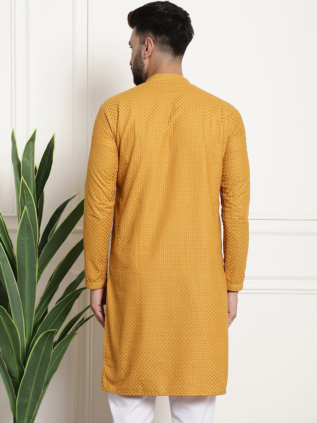 Sojanya Geometric Embroidered Thread Work Pure Cotton Straight Kurta 