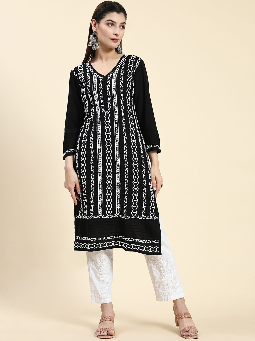 HOUSE OF KARI Ethnic Motifs Embroidered Chikankari Straight Kurta 