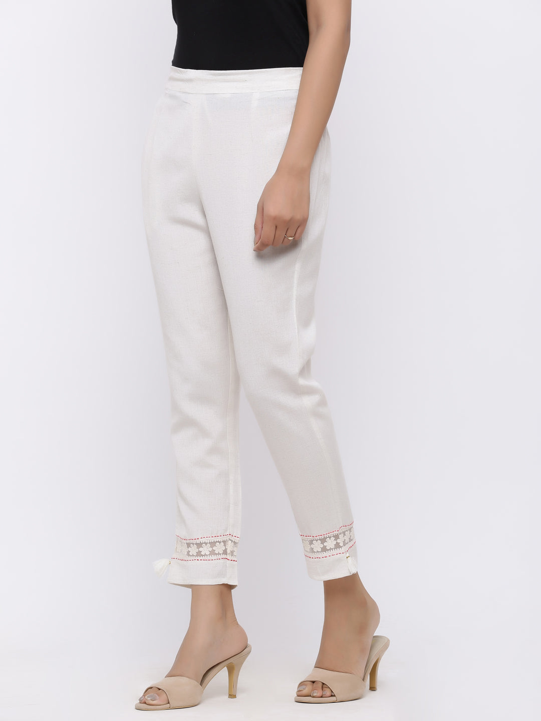 Juniper Women White Rayon Flex Solid Slim Fit Pant/Slim Pant 