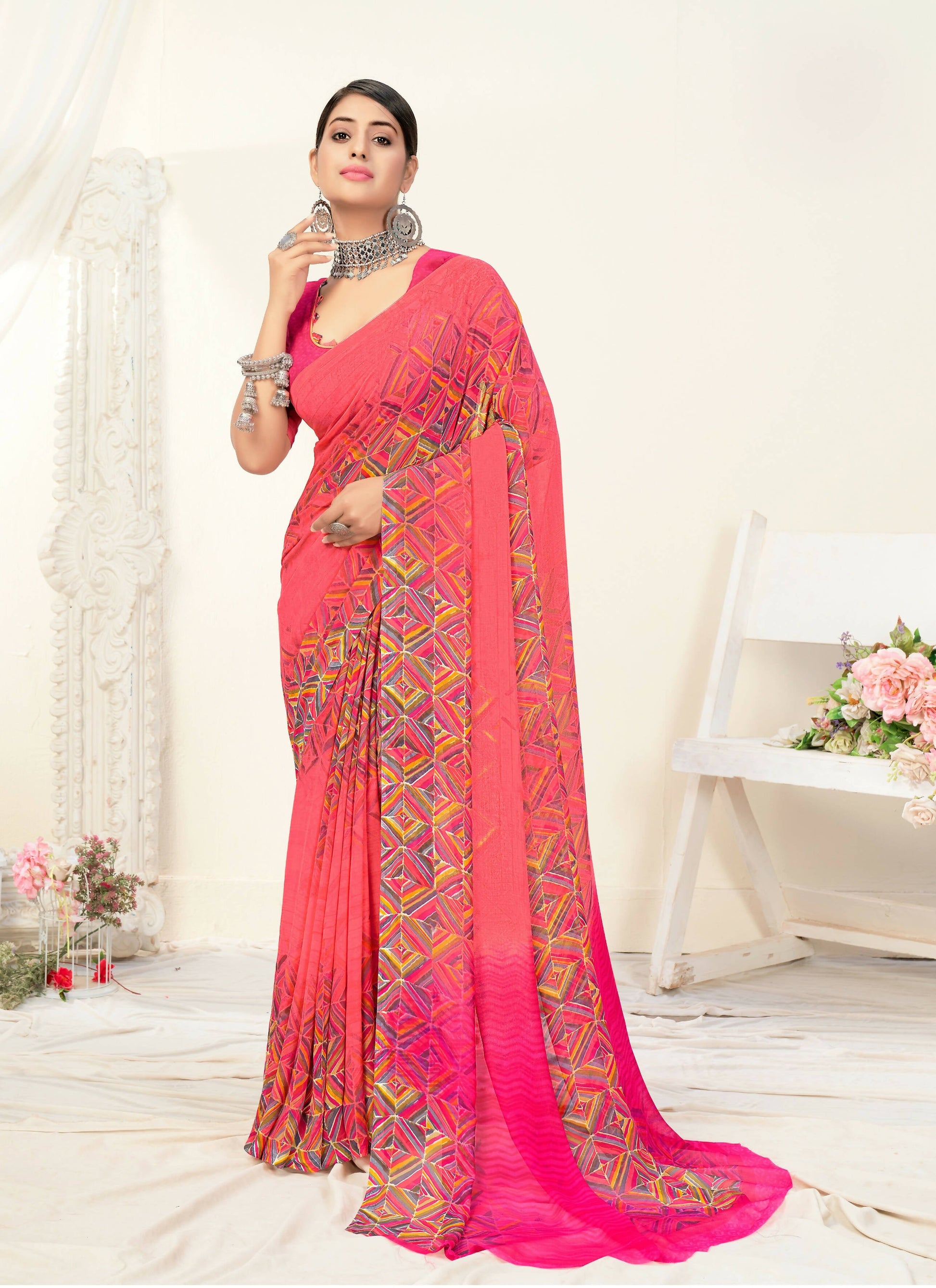 Peach Georgette Geometric Printed Saree With Unstitched Blouse Piece - Jyoti