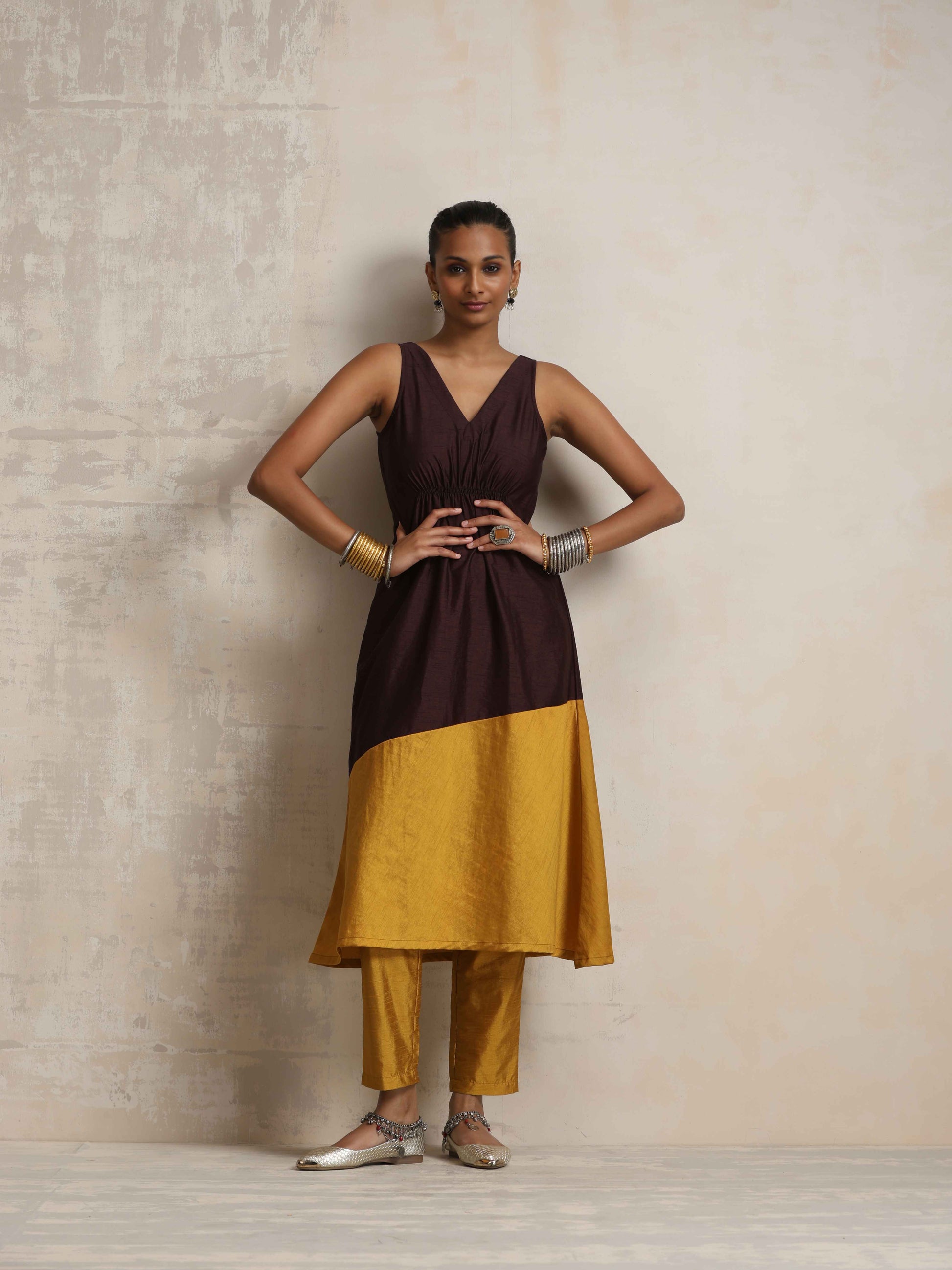 trueBrowns Cola Silk Kurta Set 
