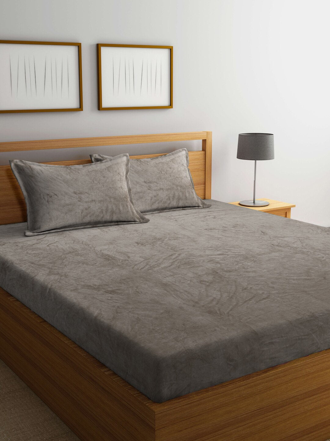 KLOTTHE 300 TC Woolen King Bedsheet with 2 Pillow Covers 