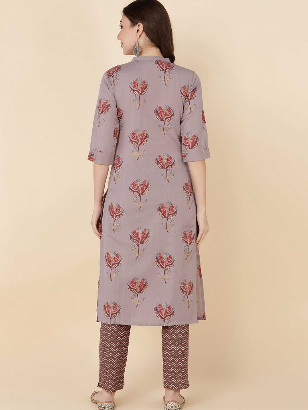 HERE&NOW Women Coffee Brown Floral Embroidered Straight Kurta With Trousers