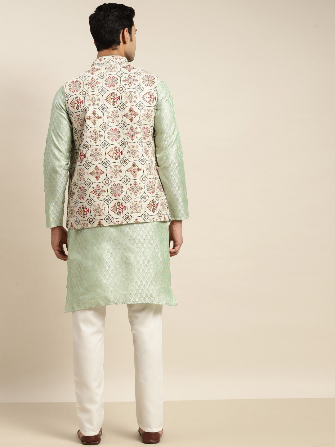 Sojanya Men Green Ethnic Motifs Woven Design Kurta & Churidar Comes With a Nehru Jacket 