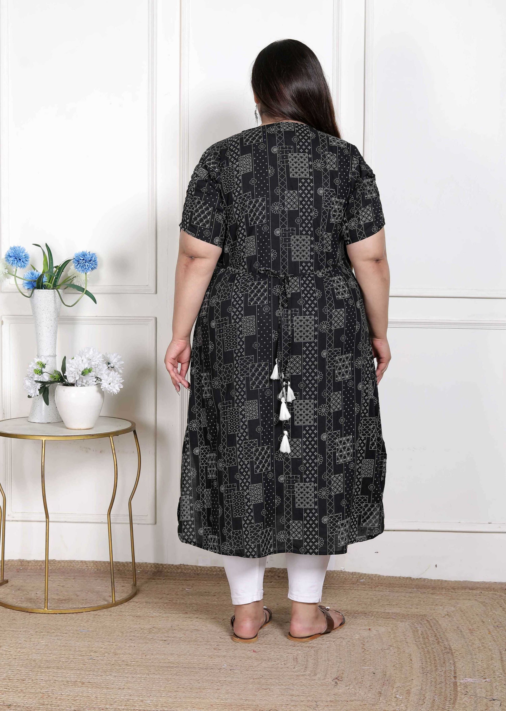 Miravan Women's Plus Size Pure Cotton Black Floral Printed Front Button A-Line Kurta 