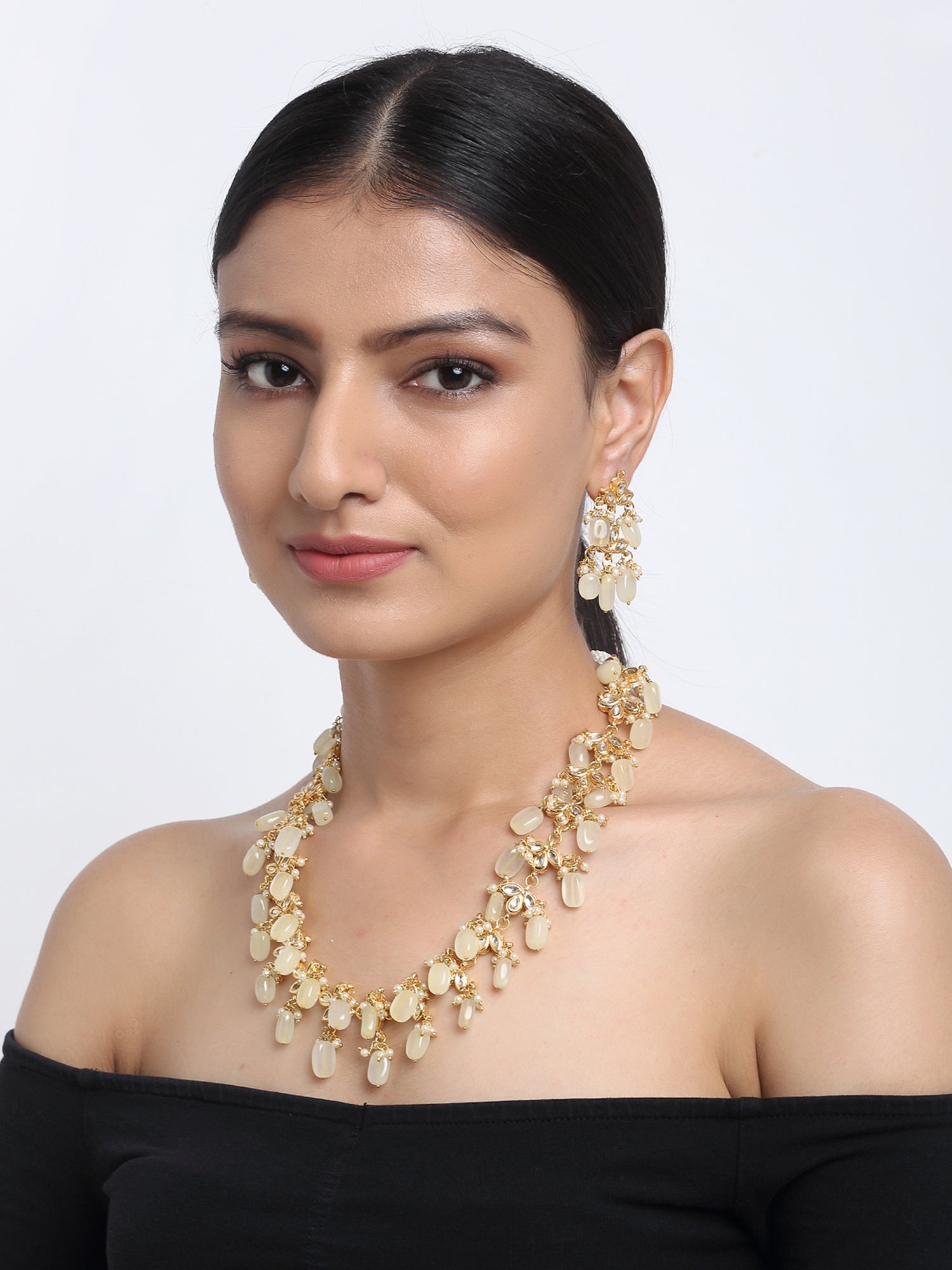 Kundan Neckpiece With Earrings - Ruby Raang