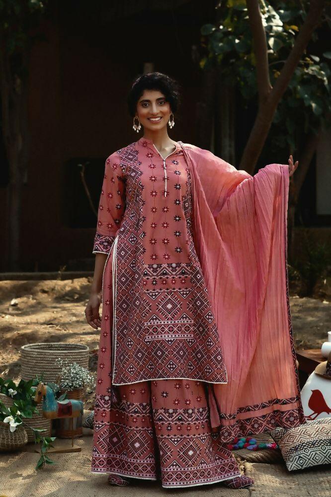 Juniper Peach Geometric Printed Pure Cotton Kurta & Palazzo Set with Lace Work
