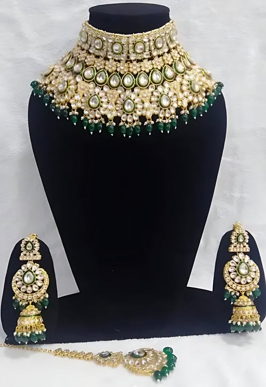 Jewel City Royal Kundan Bridal Choker Necklace Set with Maang Tikka and Earrings | Grab2Buy