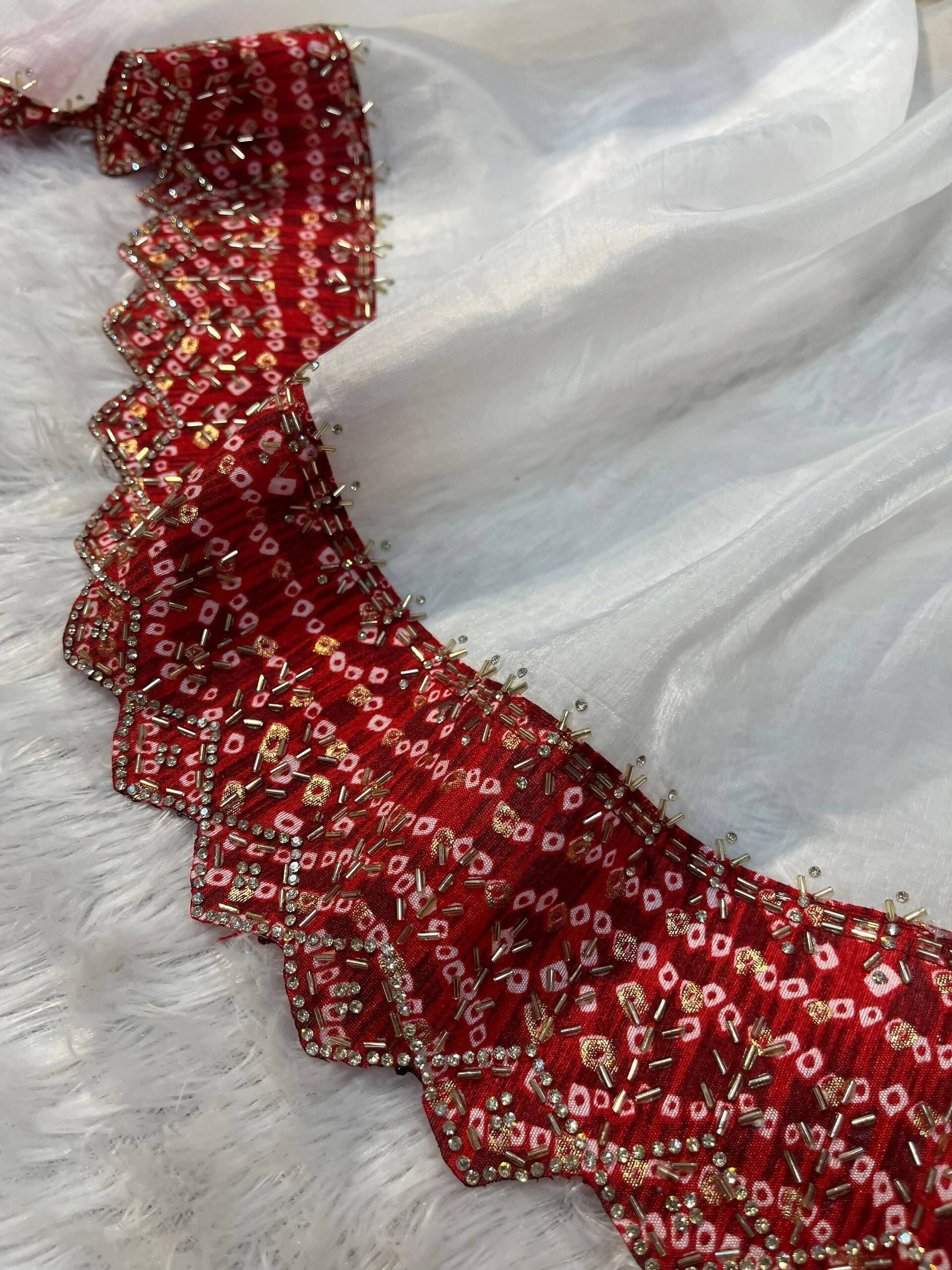 Joban Fashion White Tissue Gold Crush Party Wear Sarees