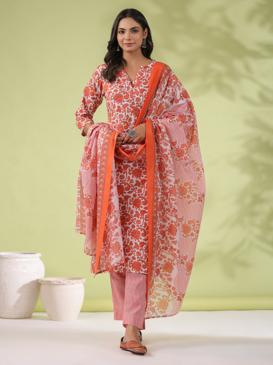 Janasya Regular Poly Cotton Off White Ethnic Motifs Round Neck Kurta Set 