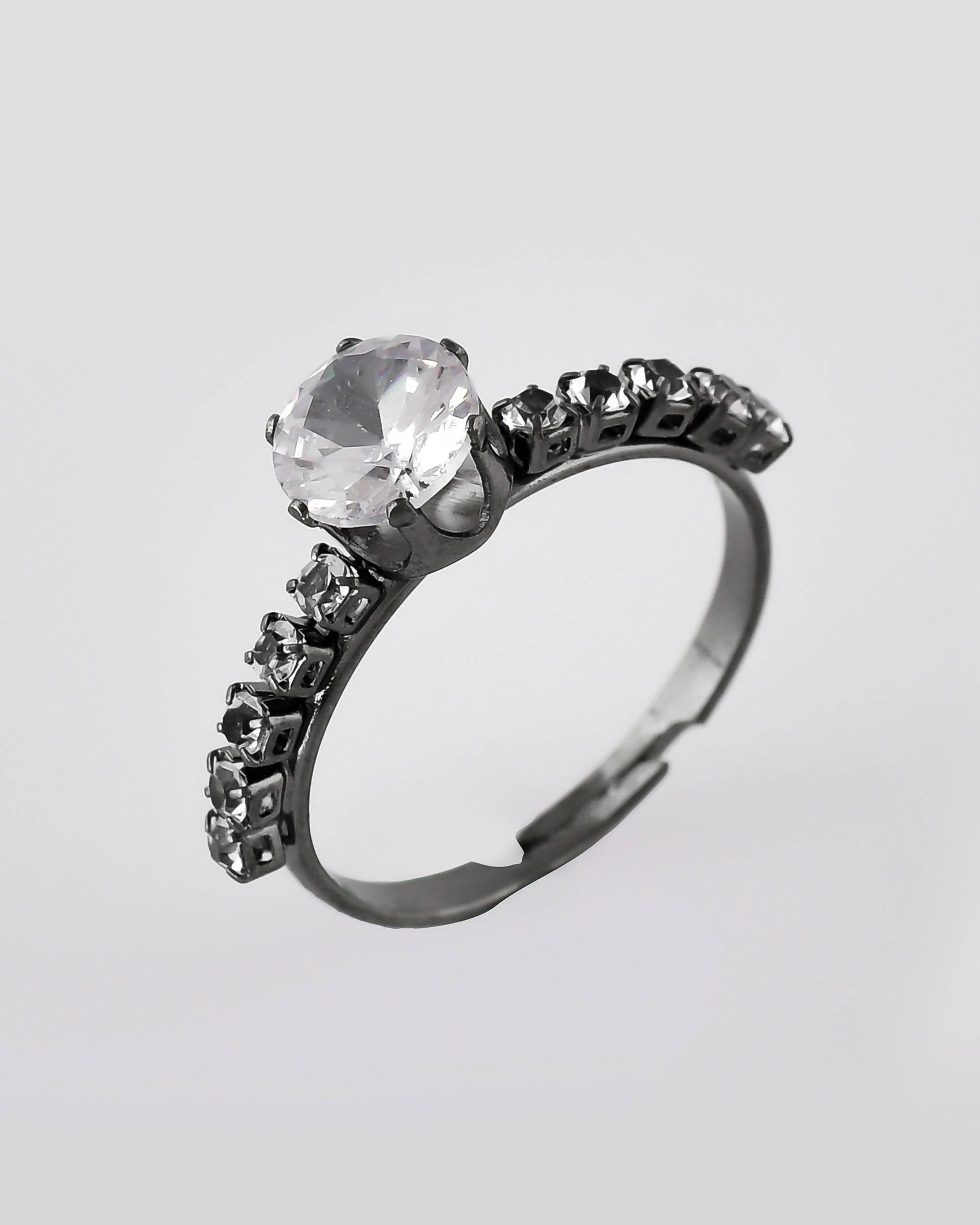 VOJ white CZ-detail Stainless Steel Cubic Zirconia Rhodium Plated Adjustable Finger Ring 