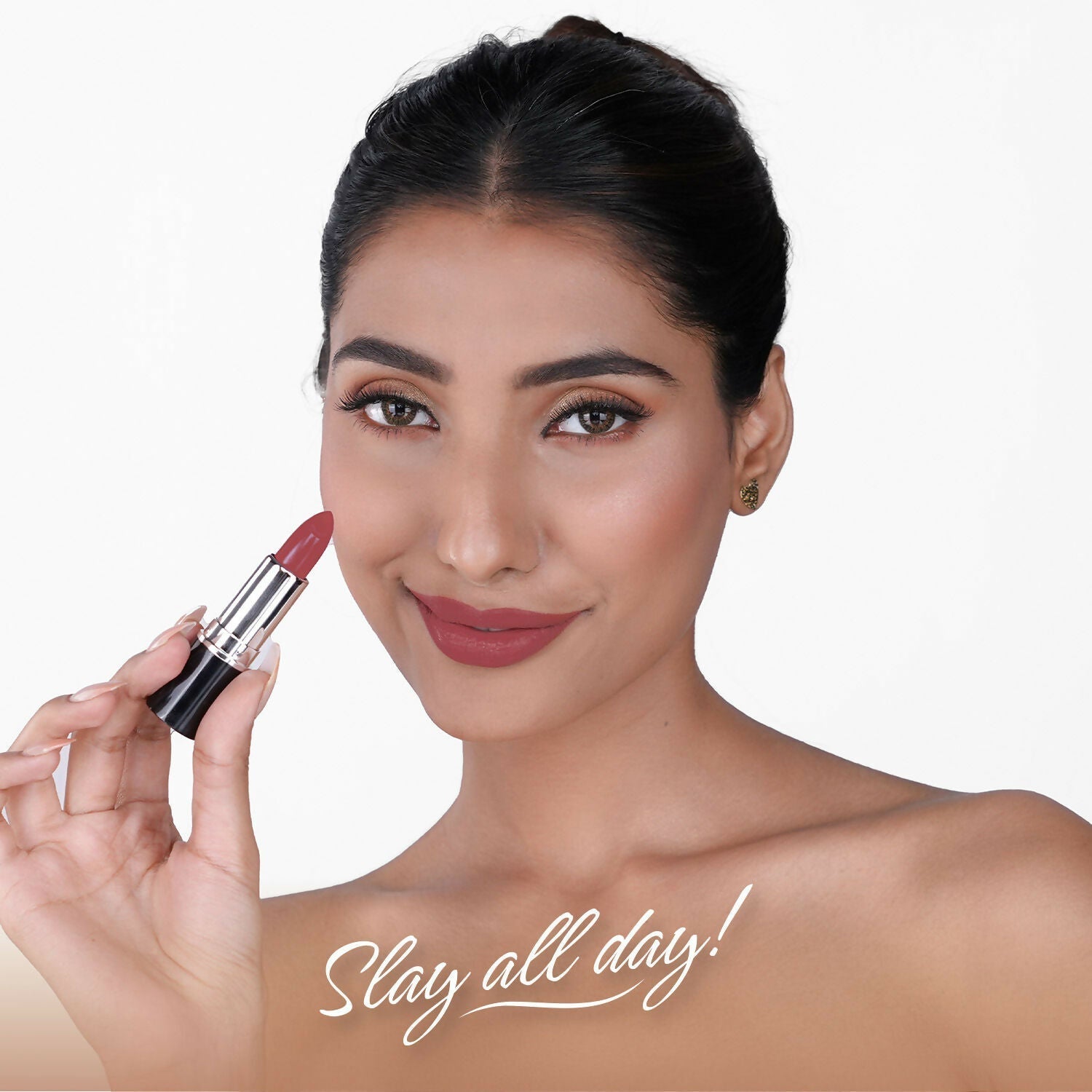 Bella Vita Organic Comfort Matte Bullet Lipstick - Naughty Nude 
