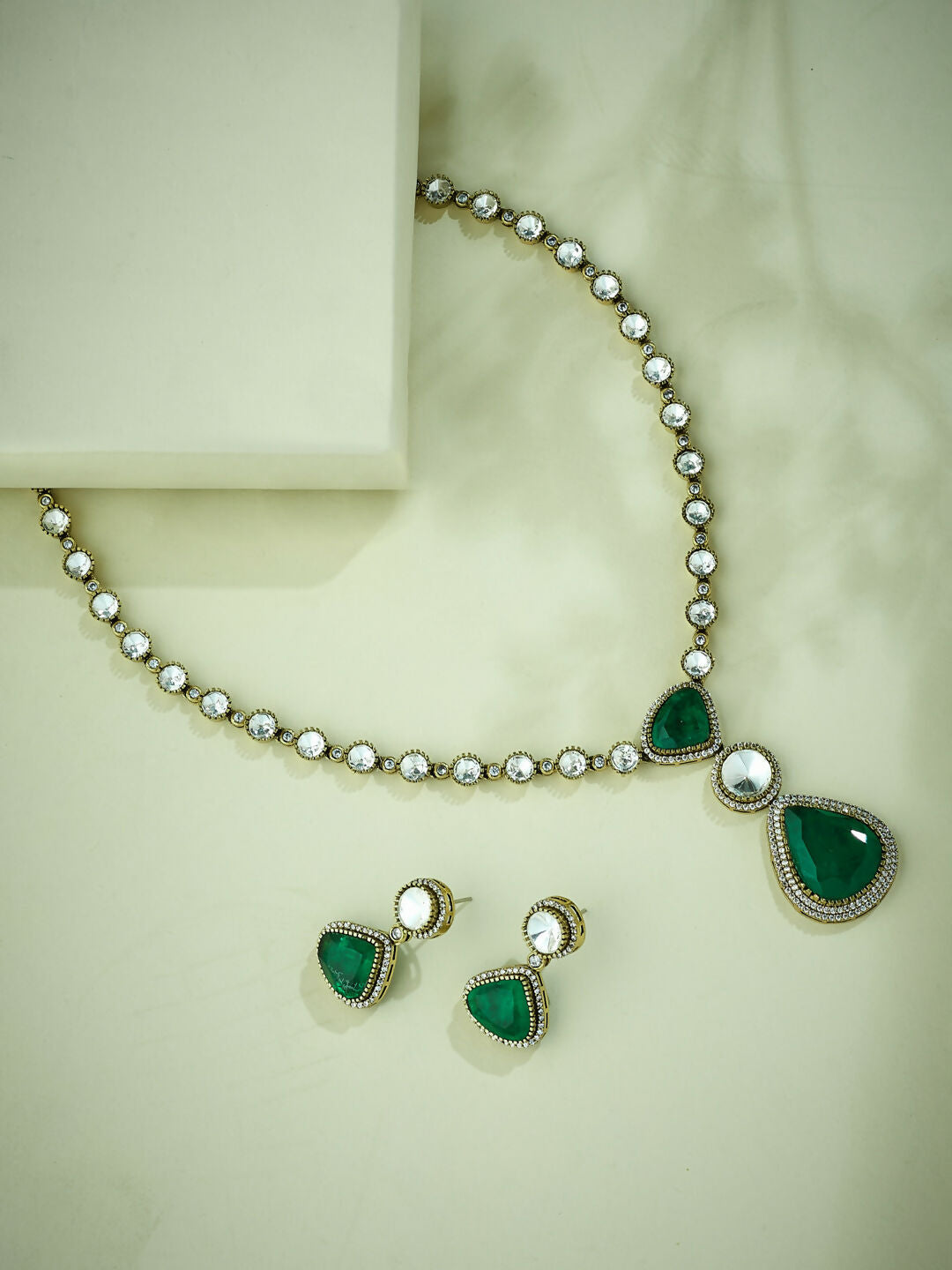Nuyug 22K Gold-Plated Emerald Stone Centric Kundan Studded Minimal Necklace Set | Grab2Buy