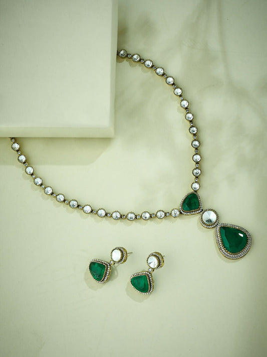 Nuyug 22K Gold-Plated Emerald Stone Centric Kundan Studded Minimal Necklace Set