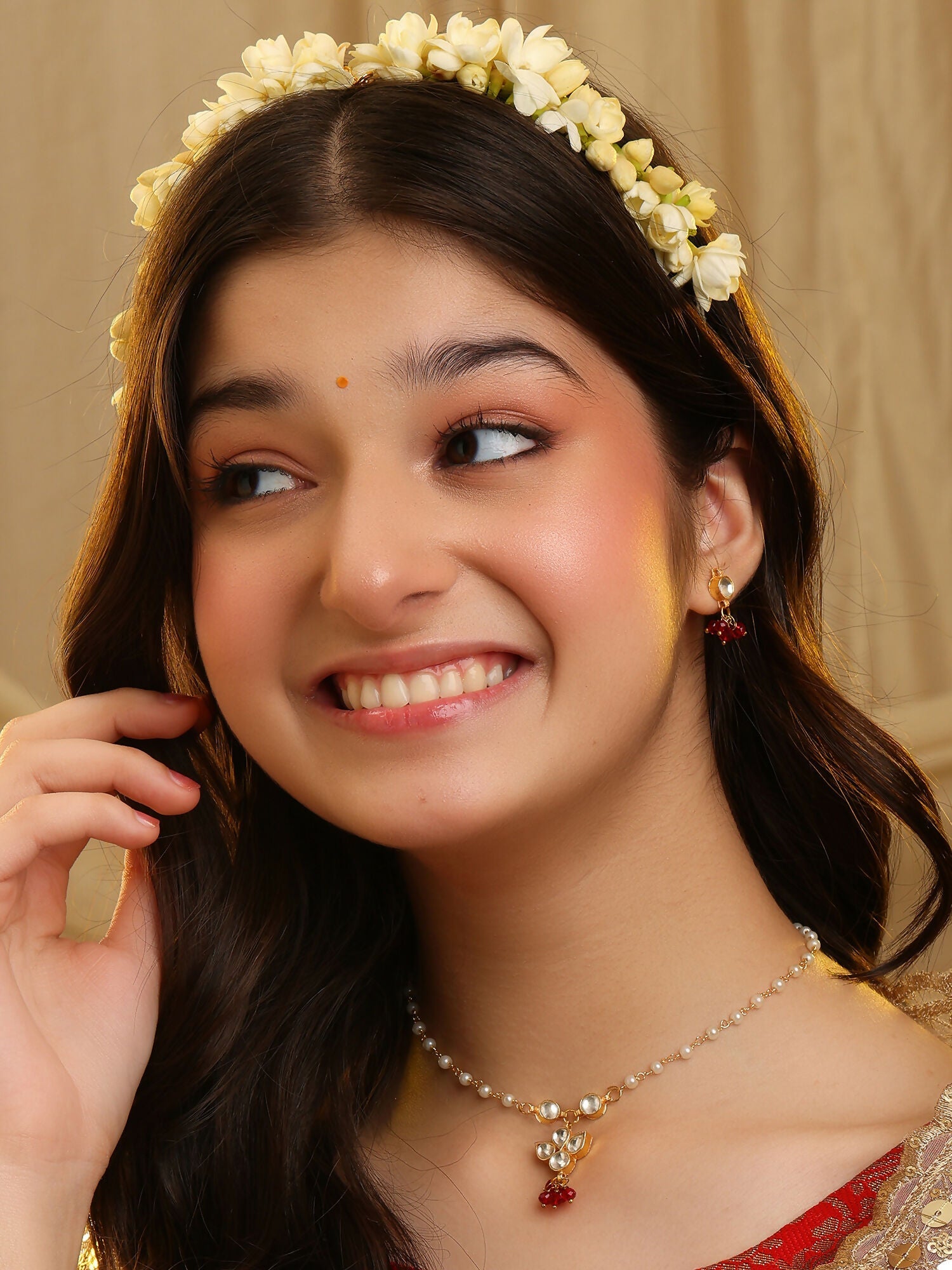 Ruby Raang Kundan Studded And Pearl Beaded Jewellery Set