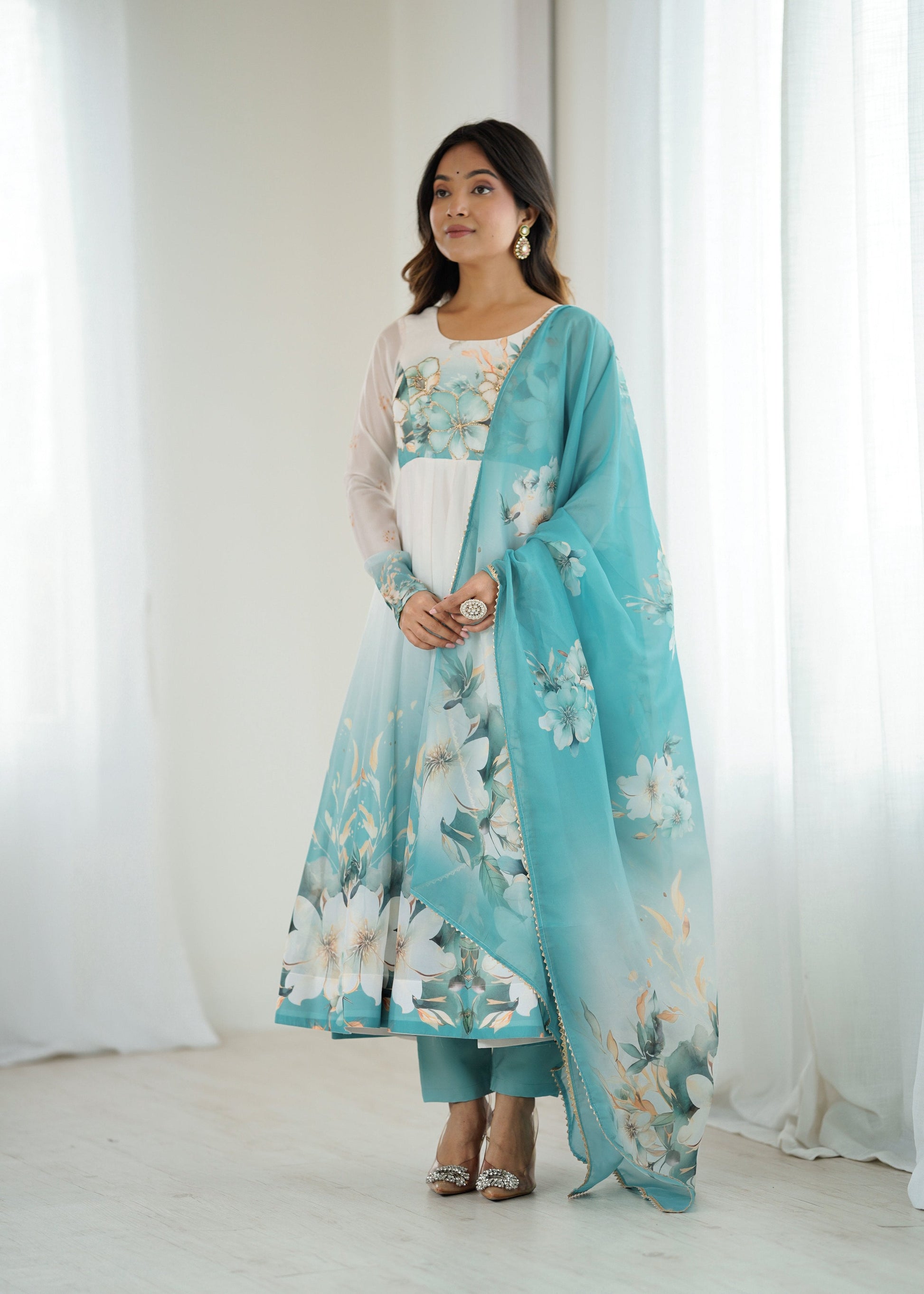 Lorenvalley Fashion Soft Organza Silk Front On Fancy Badla Jari Work Flower Position Print Outing Work Anarkali Kurta Pant With Dupatta Set 