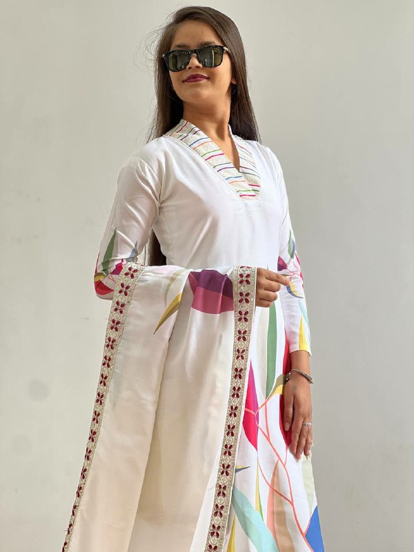 Prazu Fashion Off White Muslin Cotton Printed Salwar Suit