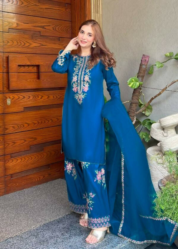 Teeya Creation Womens Trendy Stylish Embroidery Thread Work Teal Kurta Set