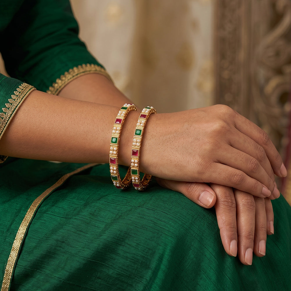 JS Fashion Antique Designer High Gold Polish Fancy 4 Bangles Set