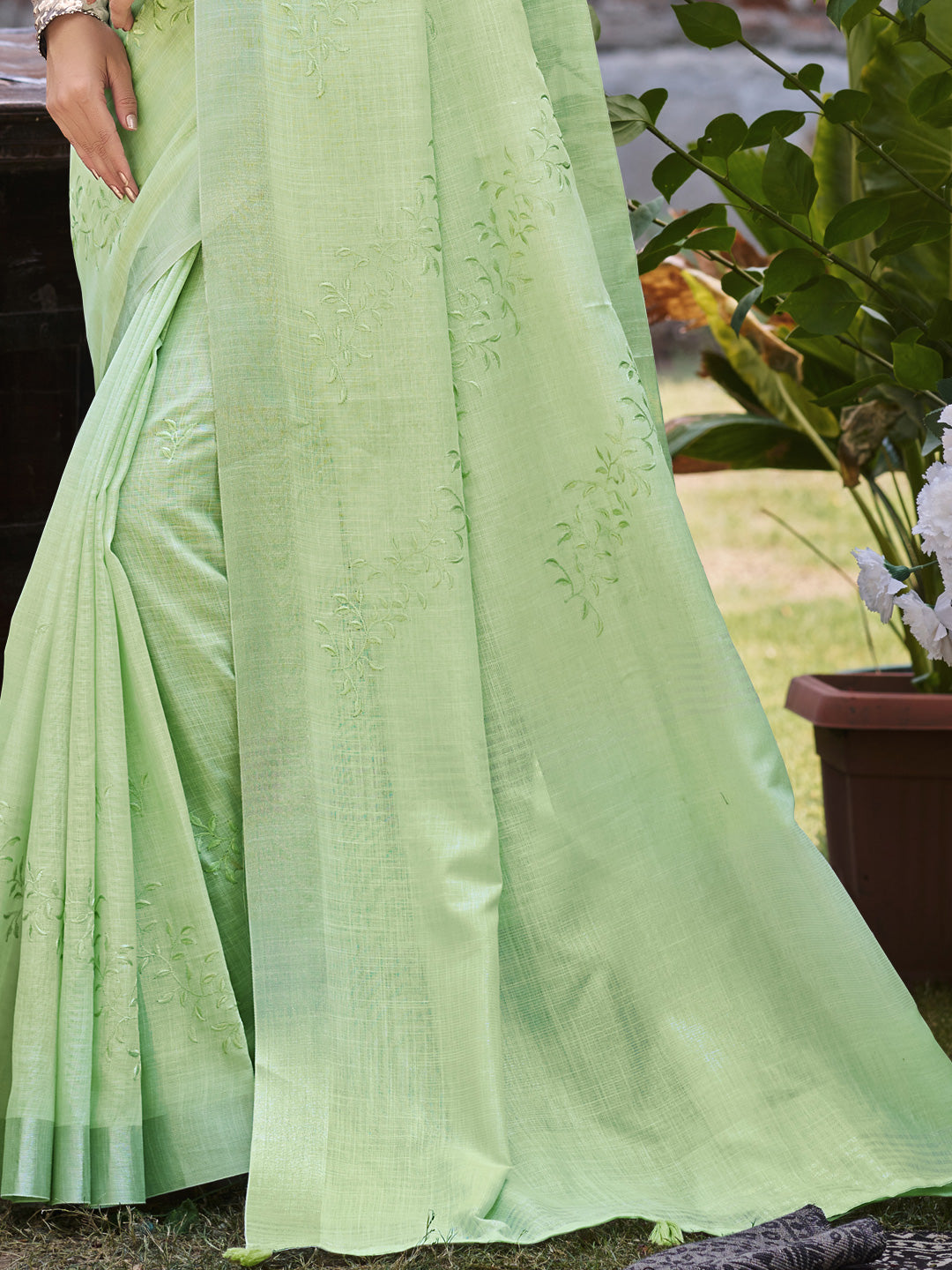 Sangam Prints Green Linen Woven Work Traditional Saree