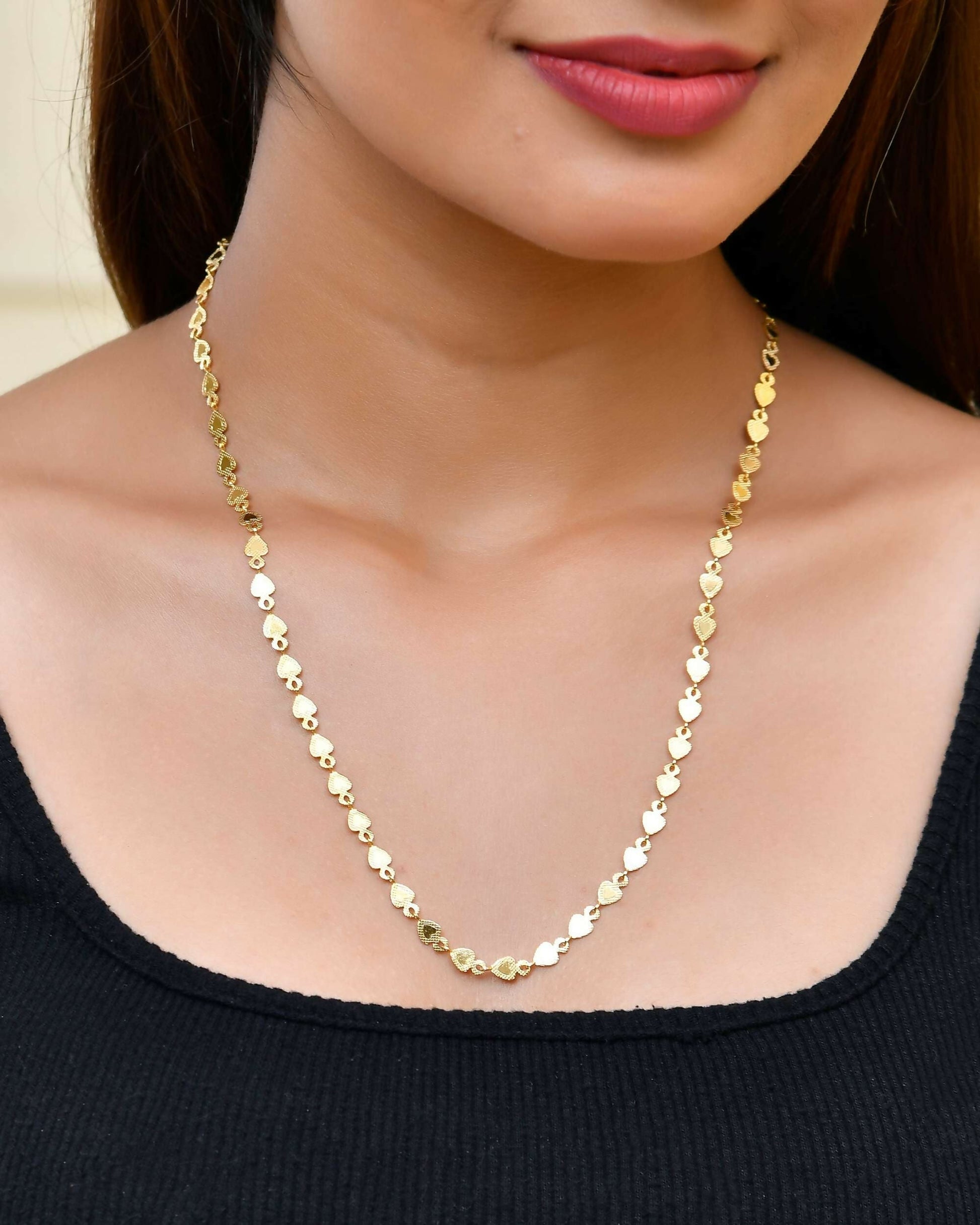 VOJ Gold-Polished Heart Shaped Chan for Women 