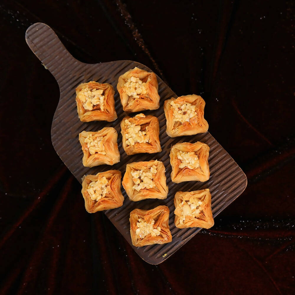 Olive Mithai Kaju Piramid Baklawa - Grab2buy