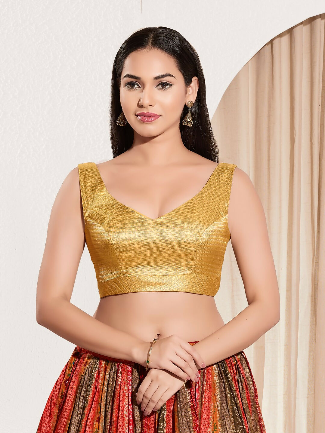 Joban Fashion Yellow Gold Mulberry Silk Padded Blouse With Sweetheart Neck Sleeveless