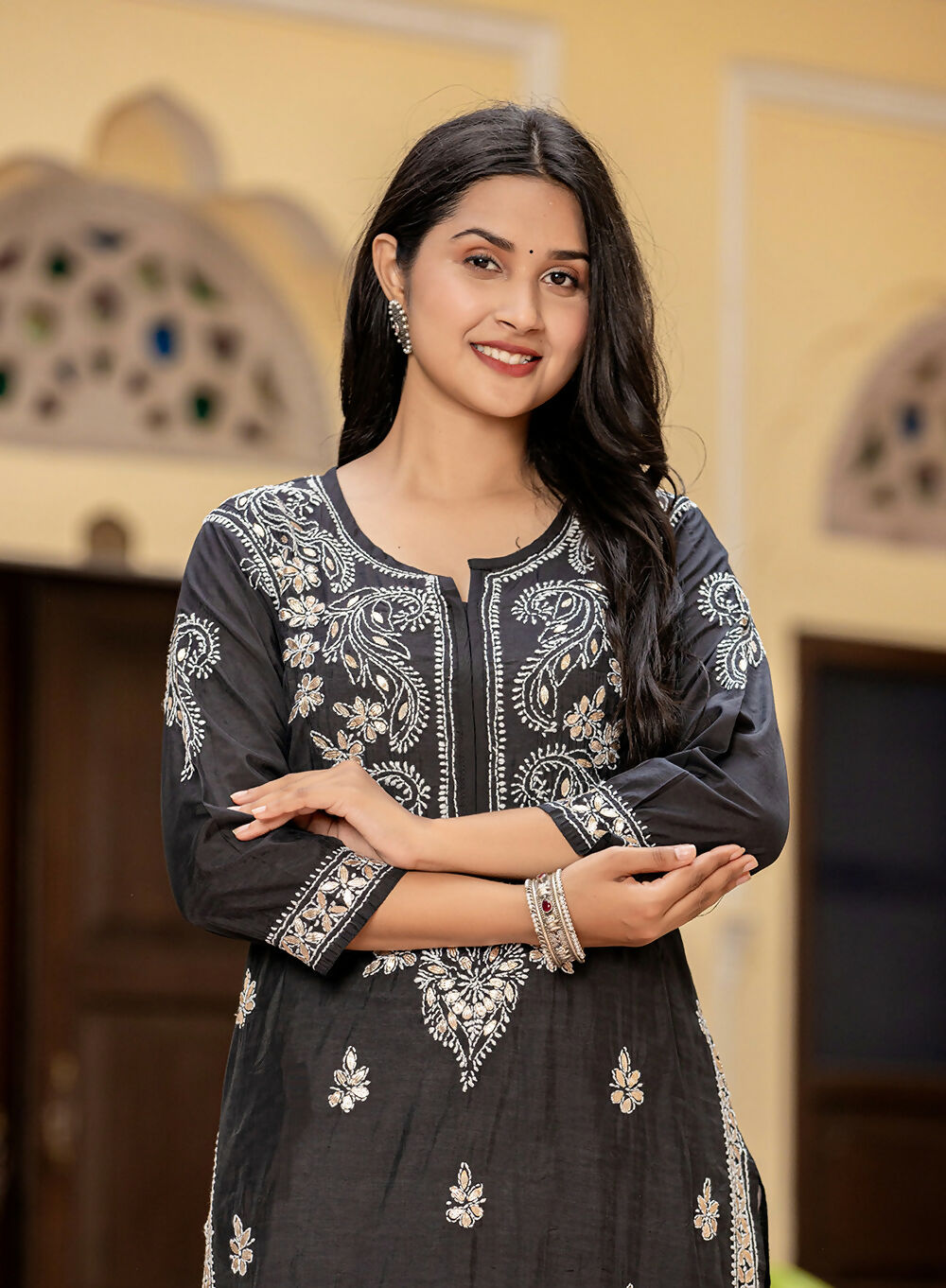 Kaajh Women's Black Chikhankari Embroidered Kurta Pant Set