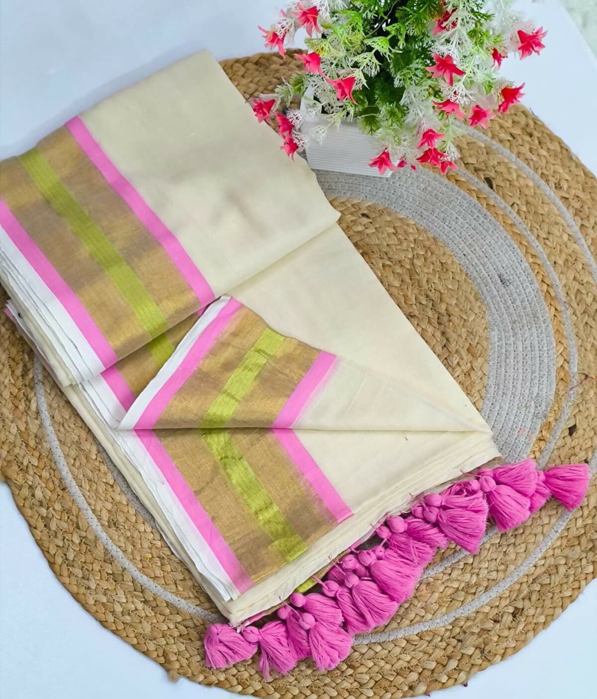 Exclusive Collection Beautiful White Pink Pure Cotton Hand Weaving Handloom Grab2Buy With Running Blouse Piece 