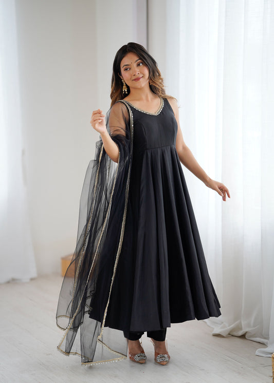 Lorenvalley Fashion Black Pure Romansilk Chanderi Fabric Yoke Fancy Lace Work Anarkali Kurta Pant With Dupatta Set 