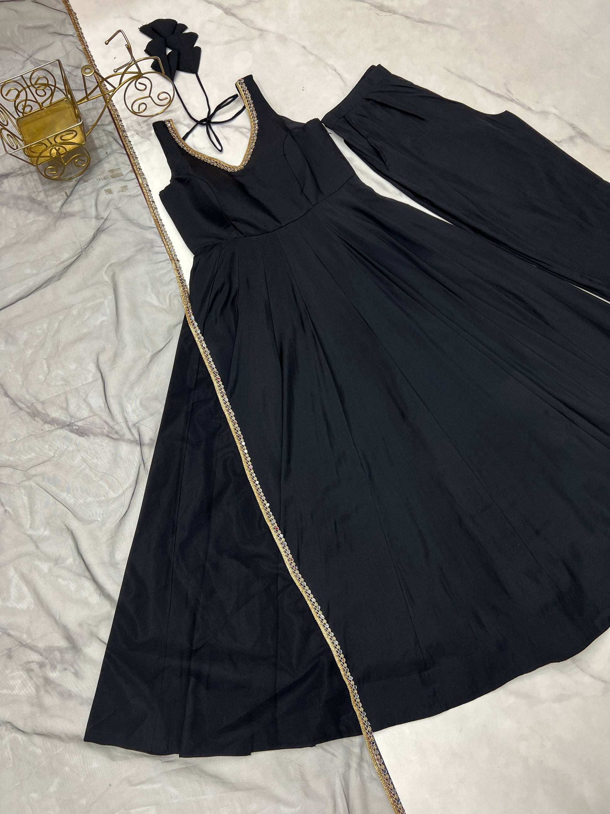 Lorenvalley Fashion Black Pure Romansilk Chanderi Fabric Yoke Fancy Lace Work Anarkali Kurta Pant With Dupatta Set 
